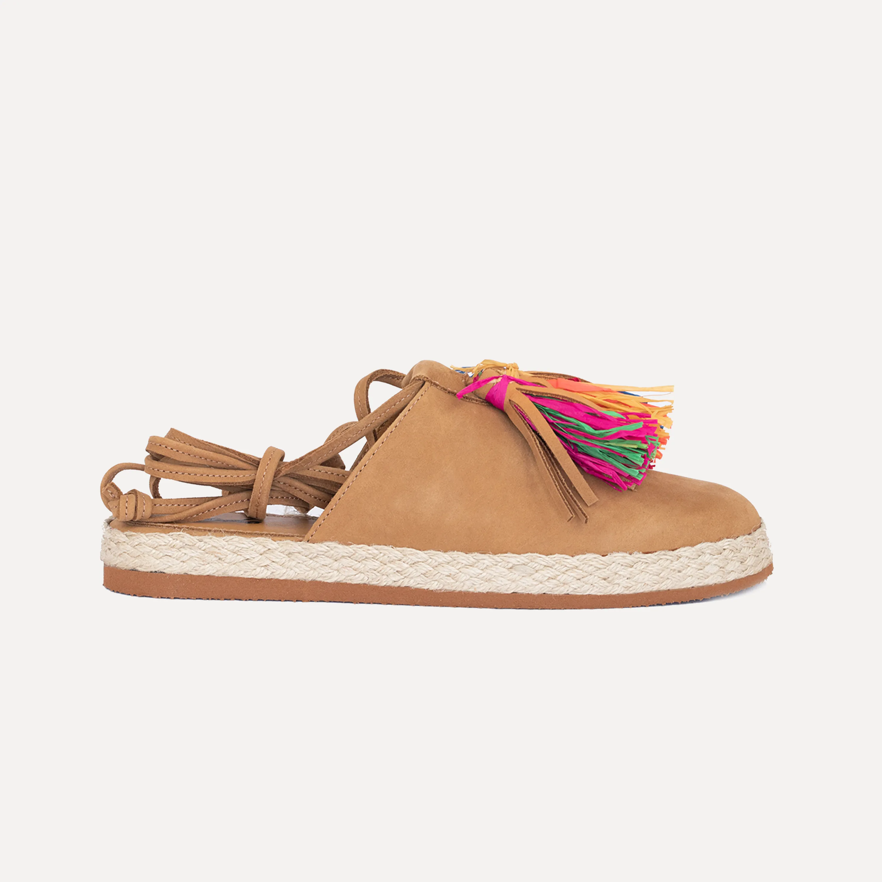 Baçal - espadrilles with handmade raffia applications in camel