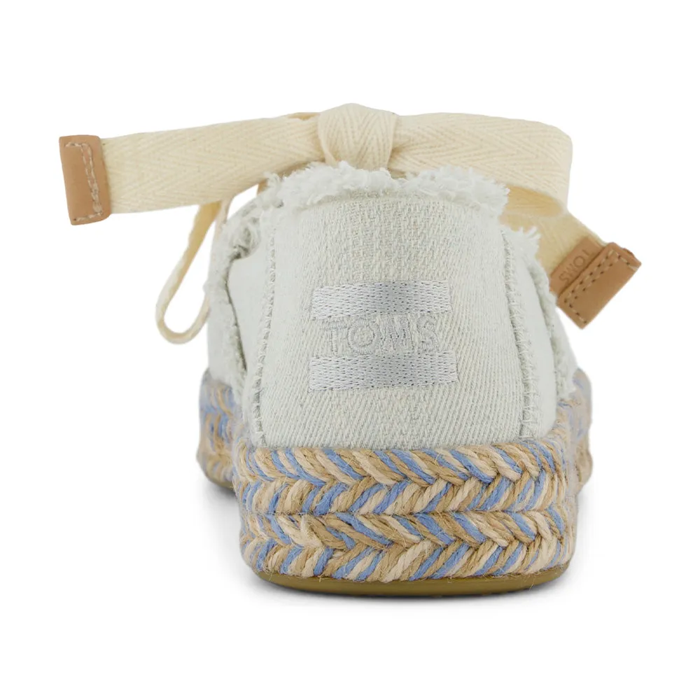 TOMS Women Carolina Lace Up White Onyx Textured Denim Espadrille
